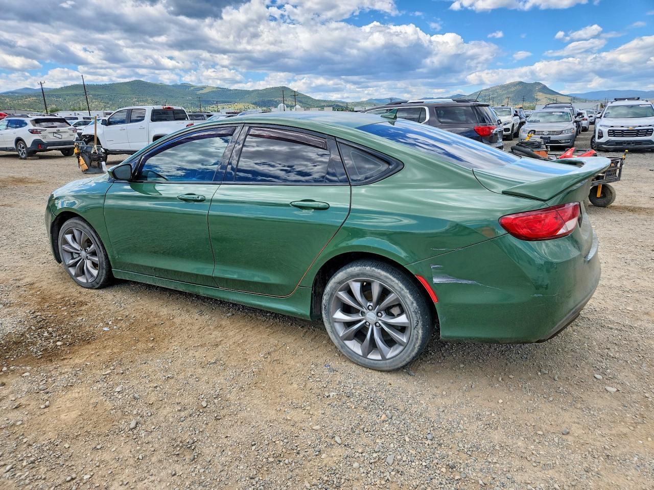 2015 Chrysler 200 S - Фото 2