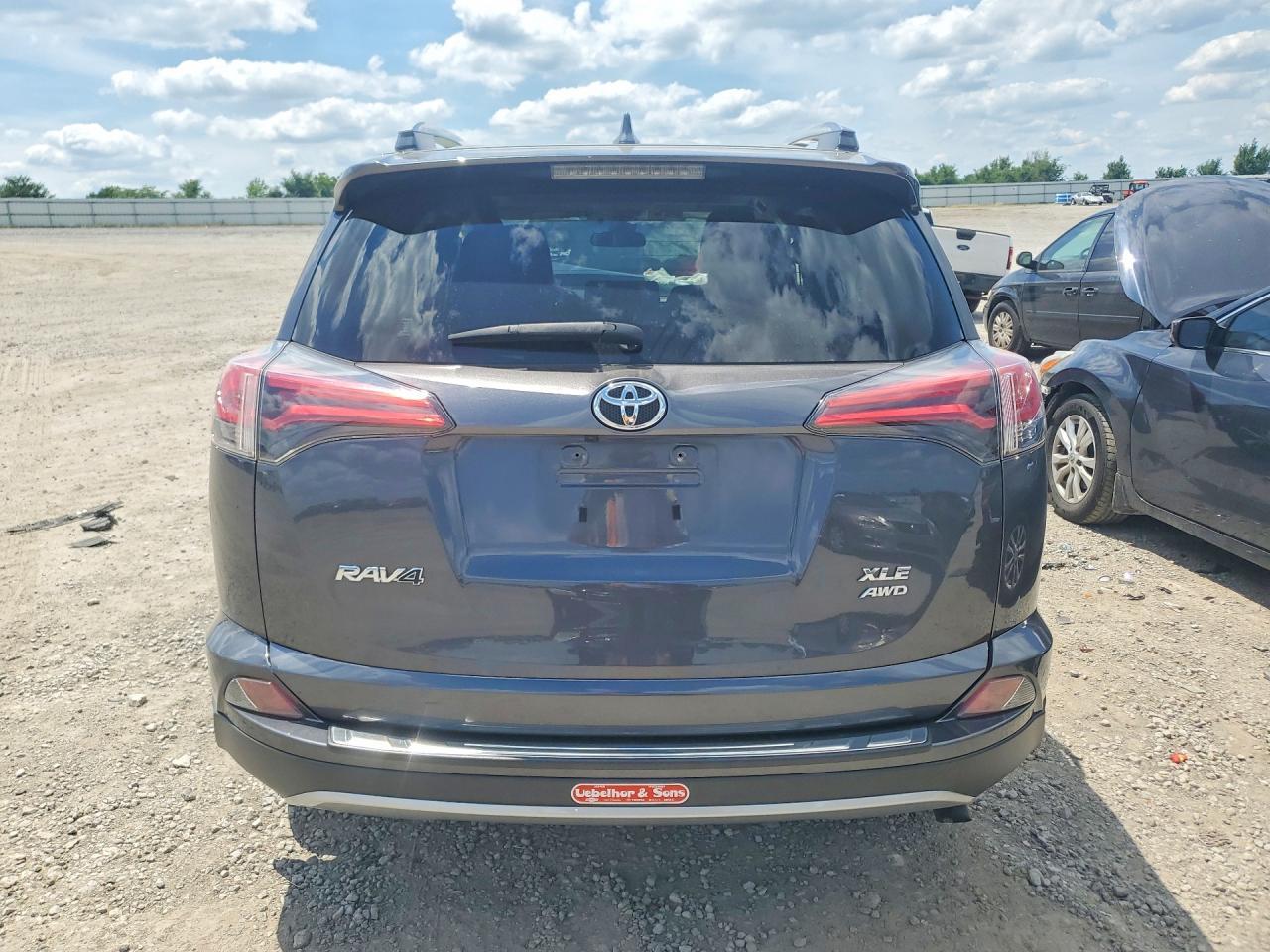 2018 Toyota Rav4 Xle - Фото 6