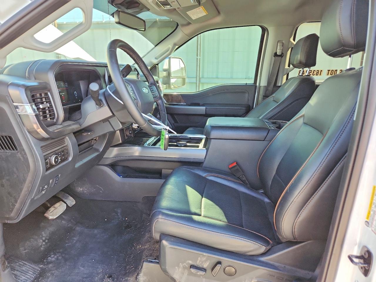 2025 Ford F250 Super Duty - Image 7