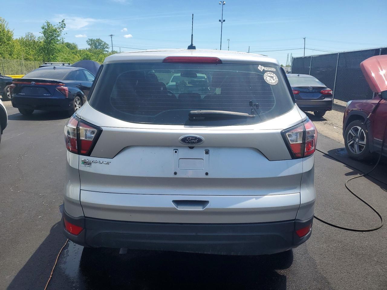 2017 Ford Escape S - Image 6