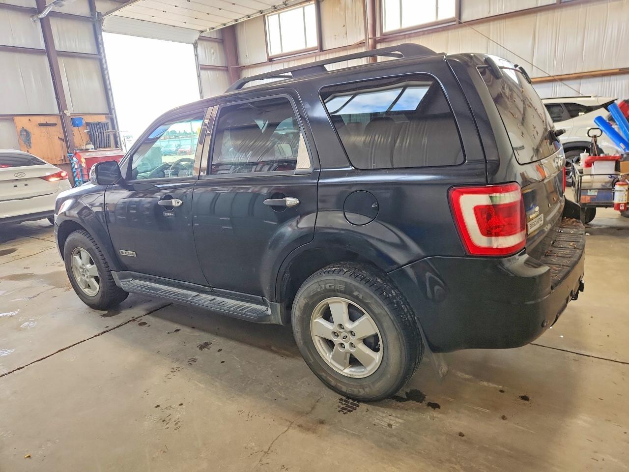 2008 Ford Escape Xlt - Image 2