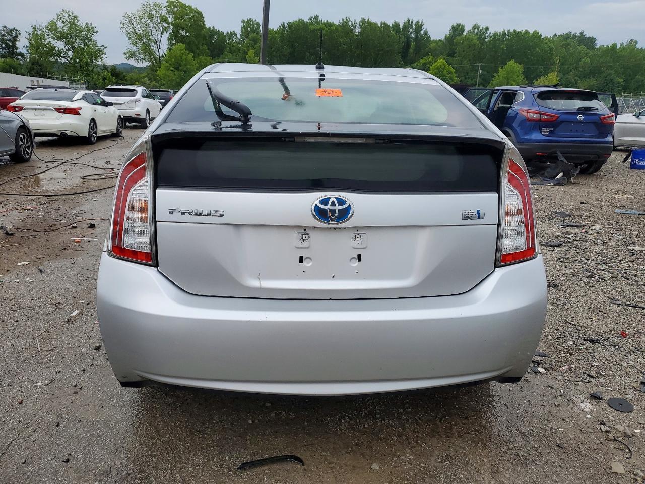 2013 Toyota Prius Two - Фото 6