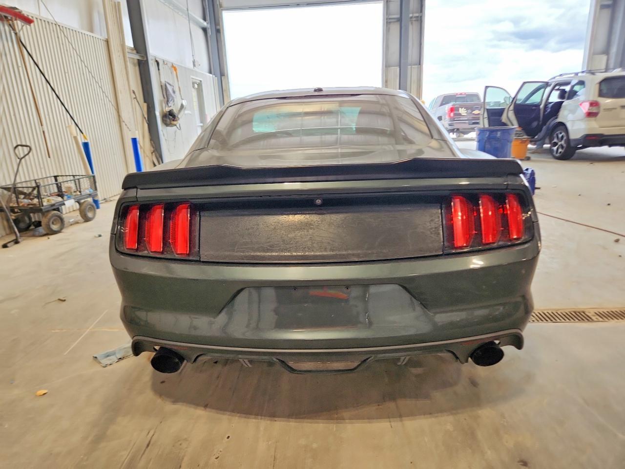 2015 Ford Mustang - Image 6