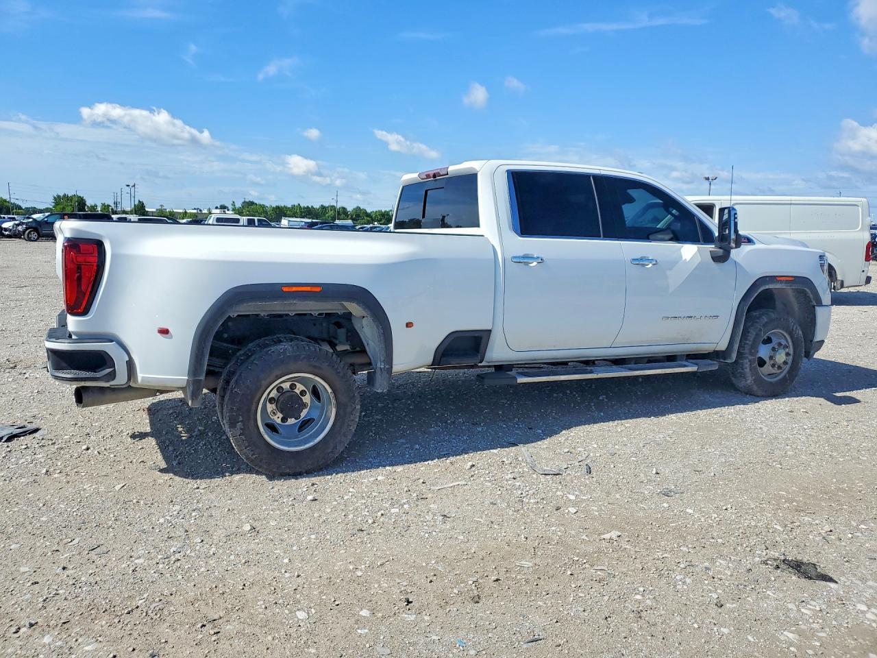 2022 GMC Sierra K3500 Denali - Фото 3