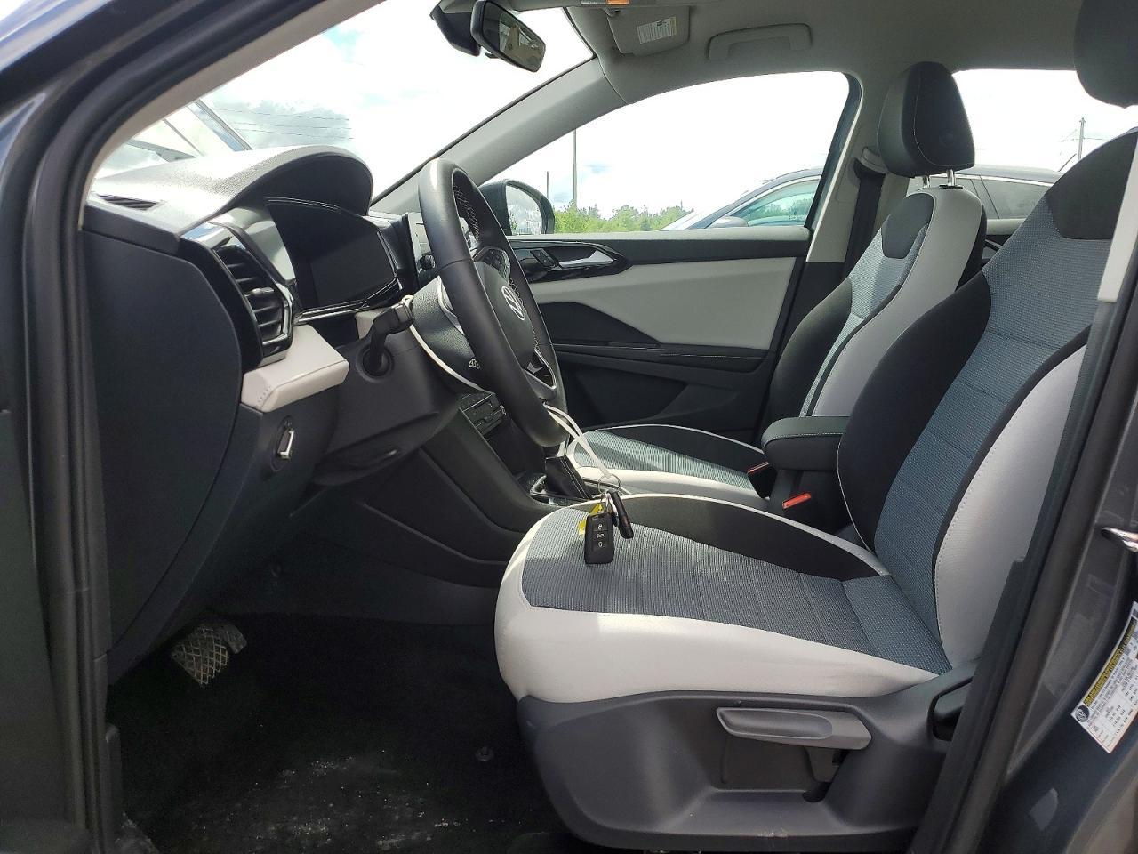 2025 Volkswagen Taos S - Фото 7