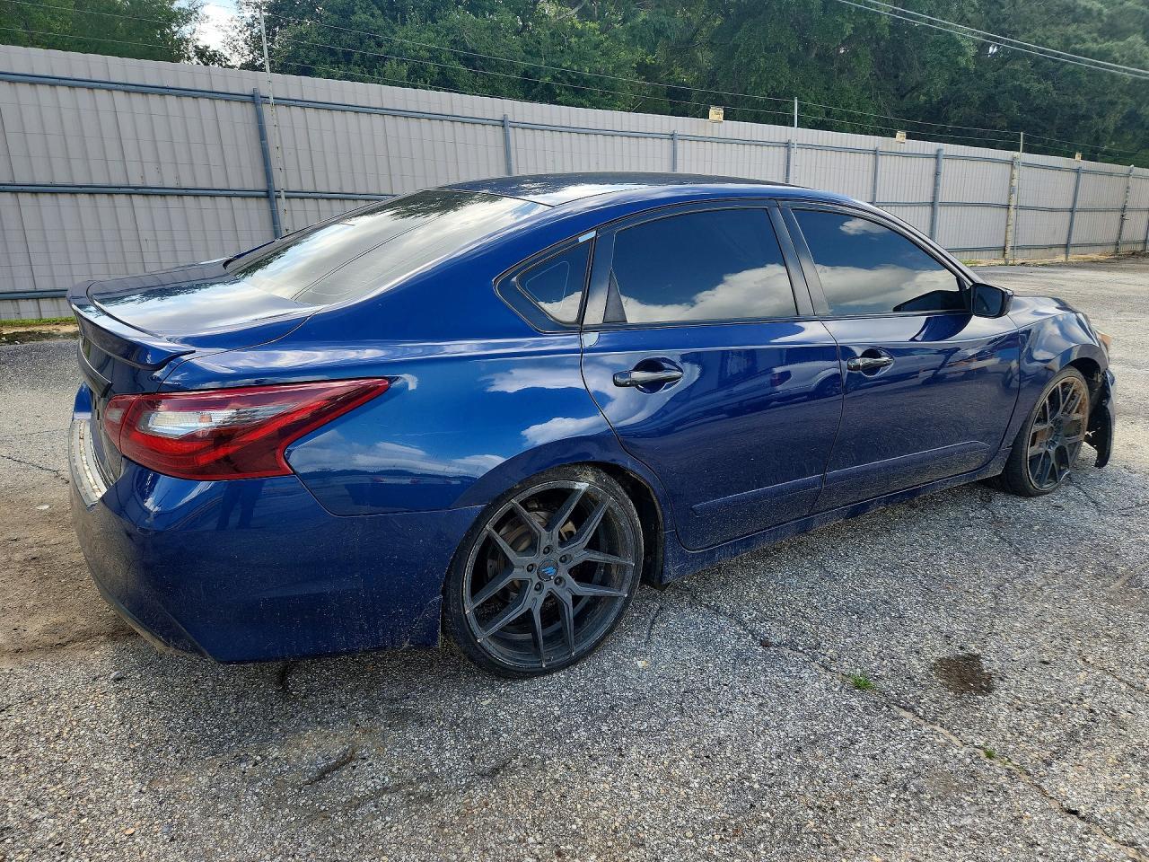 2017 Nissan Altima 2.5 Sr - Фото 3