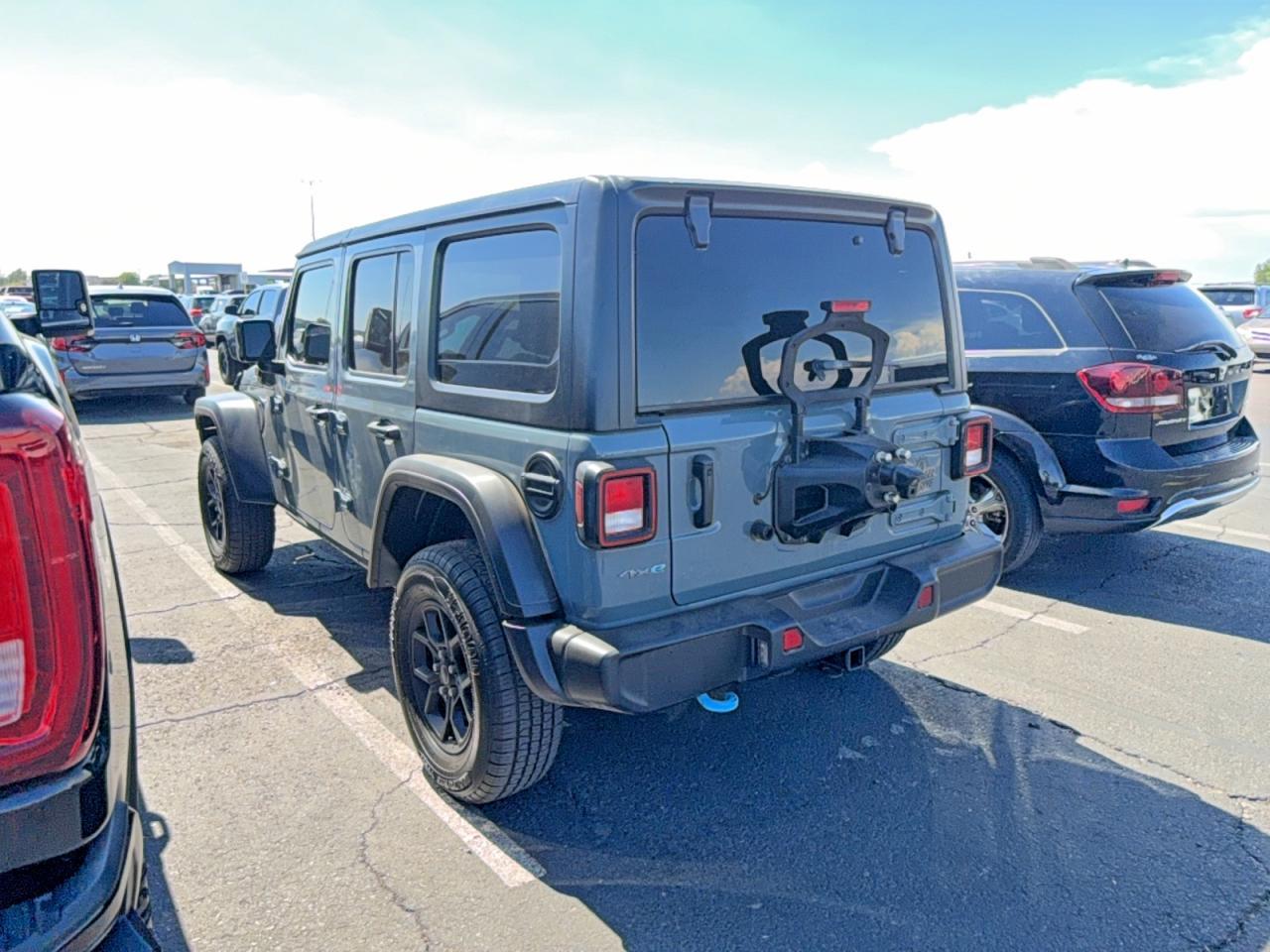 2024 Jeep Wrangler 4Xe - Фото 3