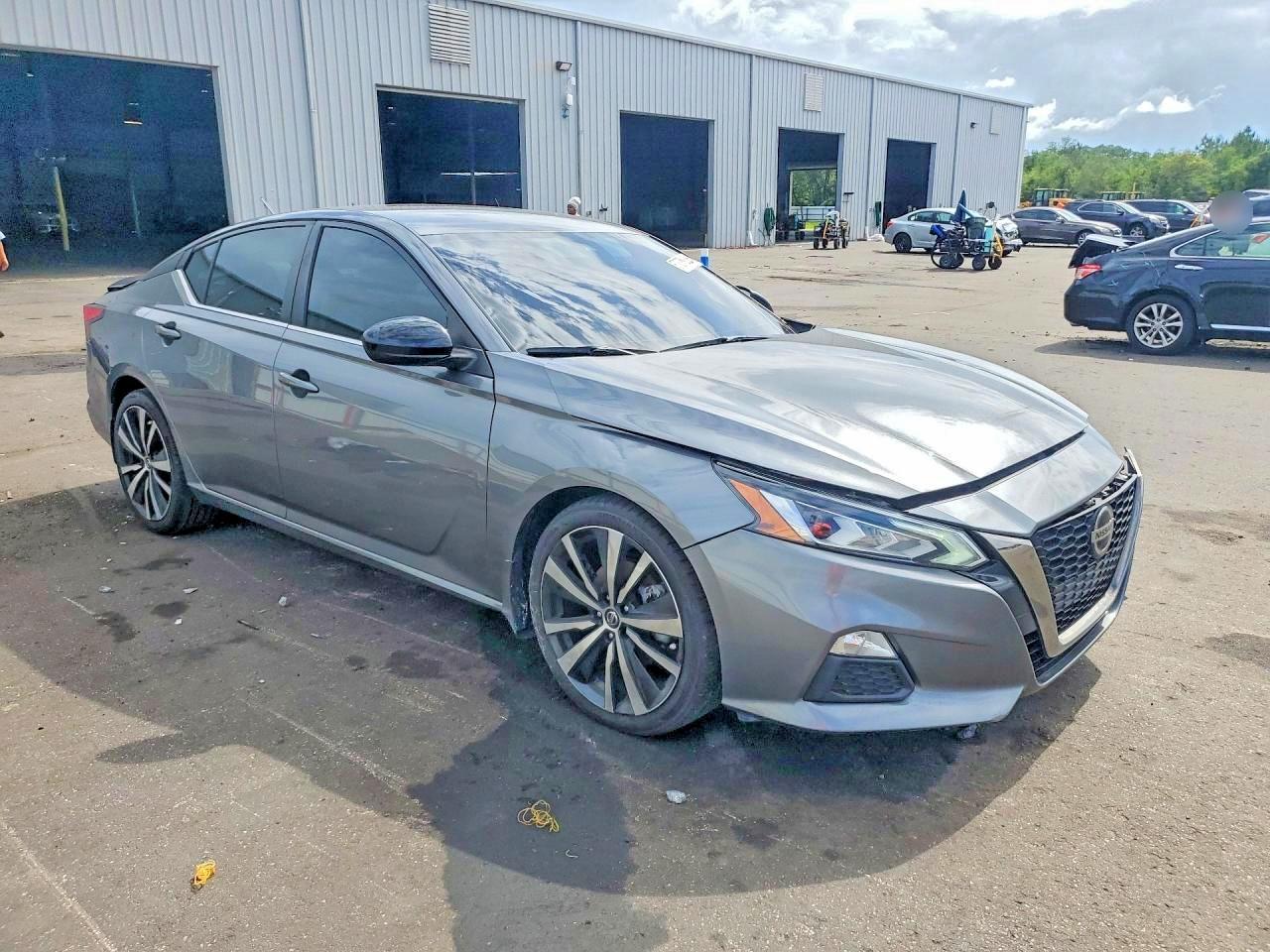 2022 Nissan Altima Sr - Фото 4