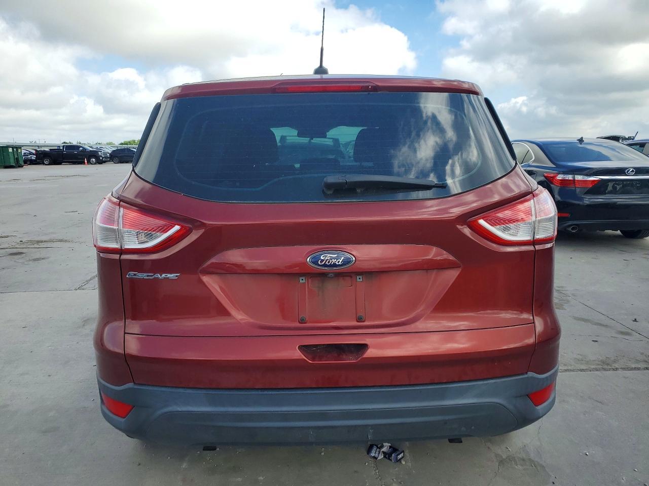 2016 Ford Escape S - Фото 6