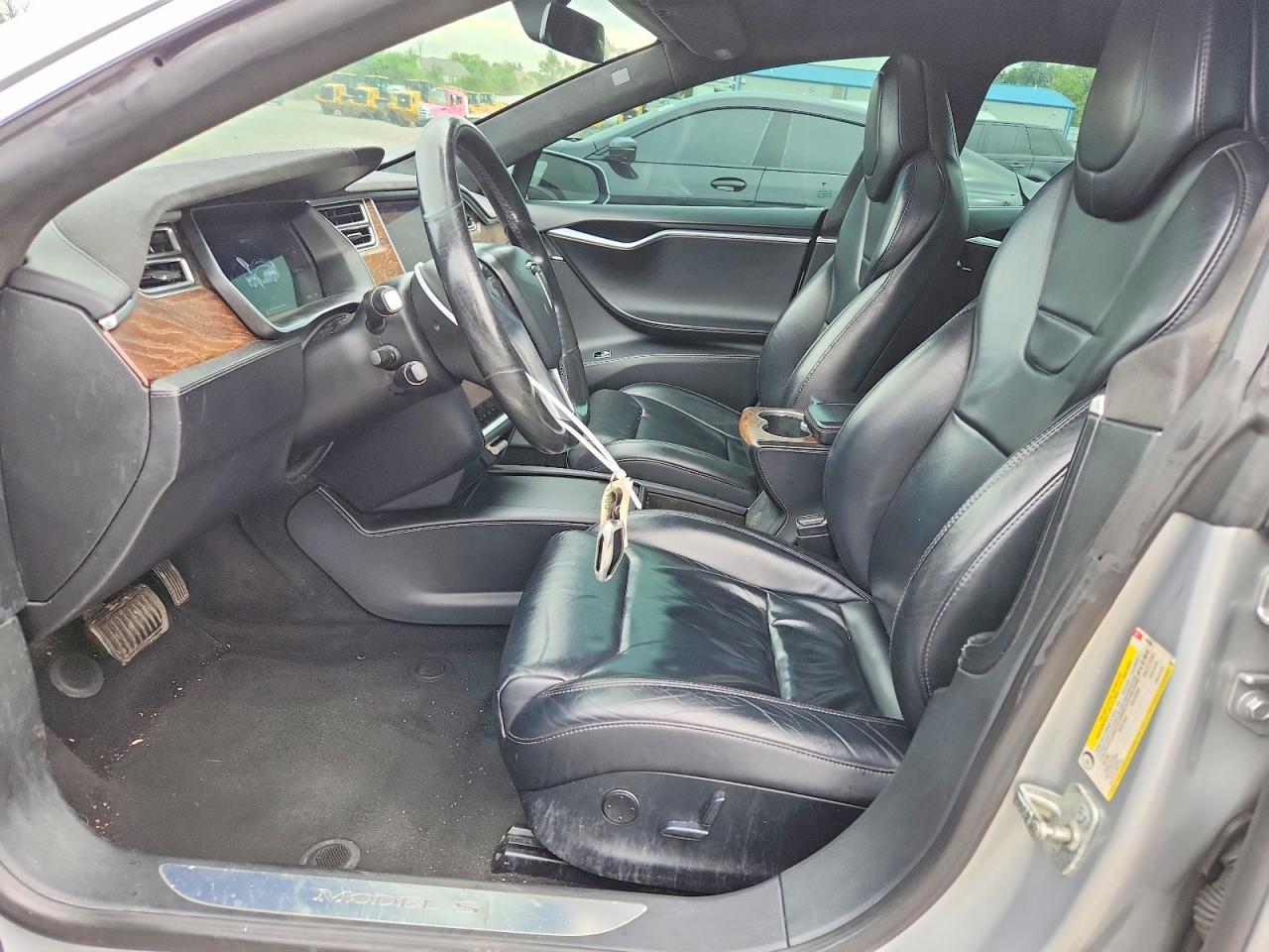 2017 Tesla Model S - Image 7