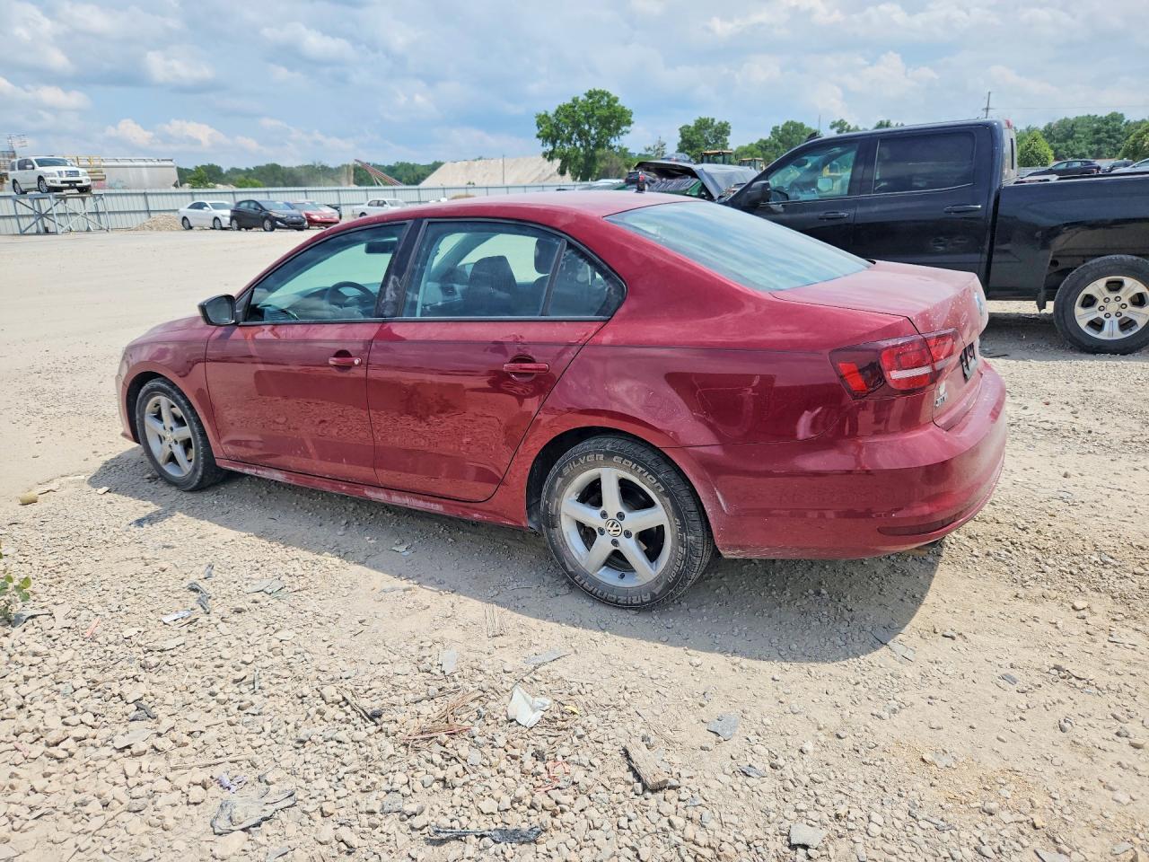 2016 Volkswagen Jetta S - Фото 2