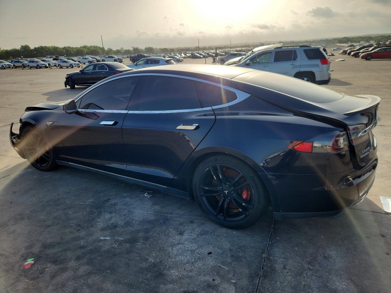 2013 Tesla Model S P85 - Image 2
