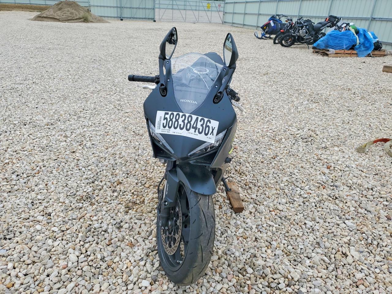 2026 Honda Cbr650 R - Фото 2