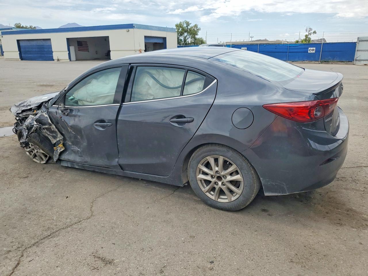 2014 Mazda 3 Touring - Image 2