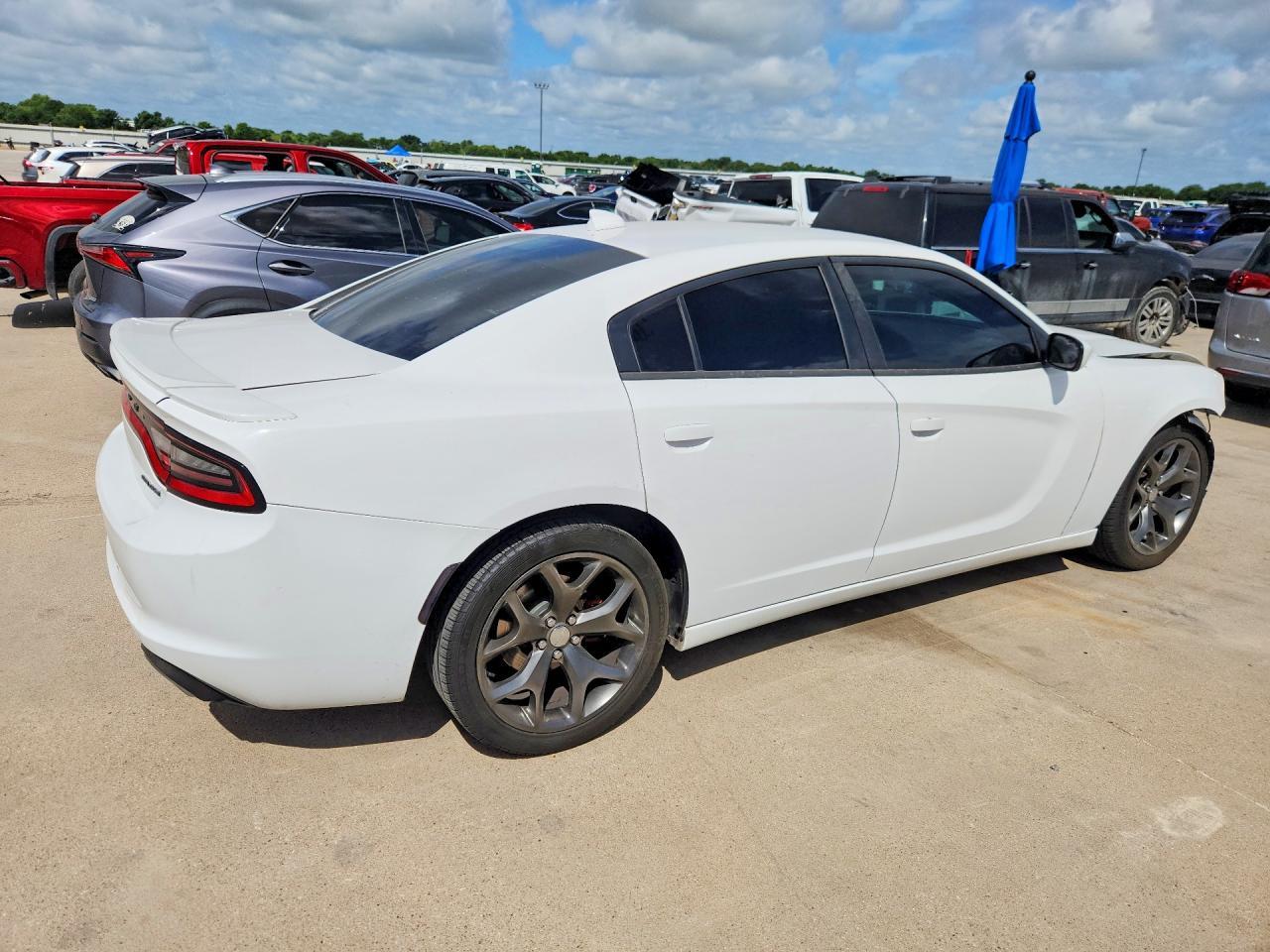 2015 Dodge Charger - Фото 3