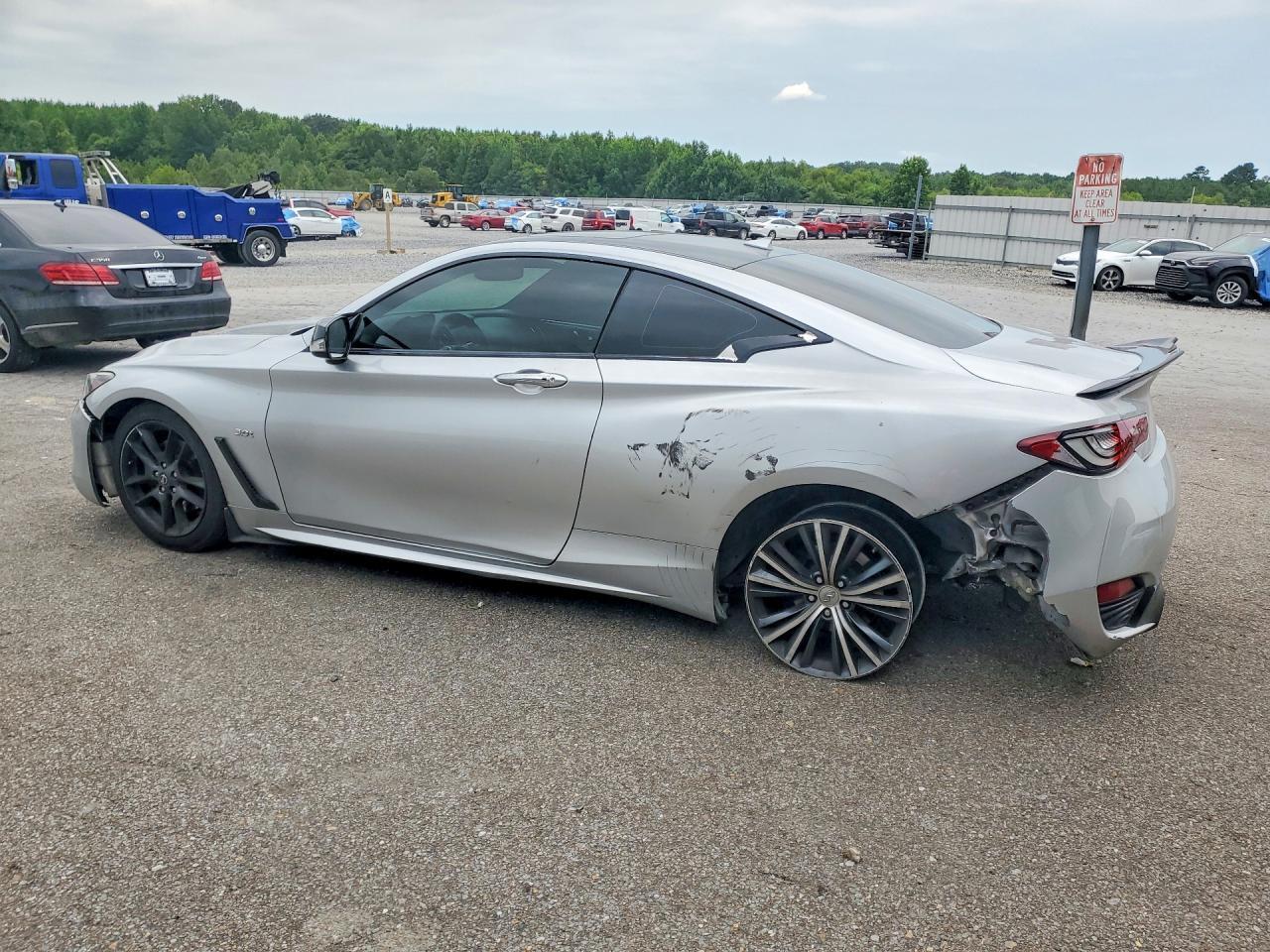 2017 Infiniti Q60 3.0T Premium - Фото 2