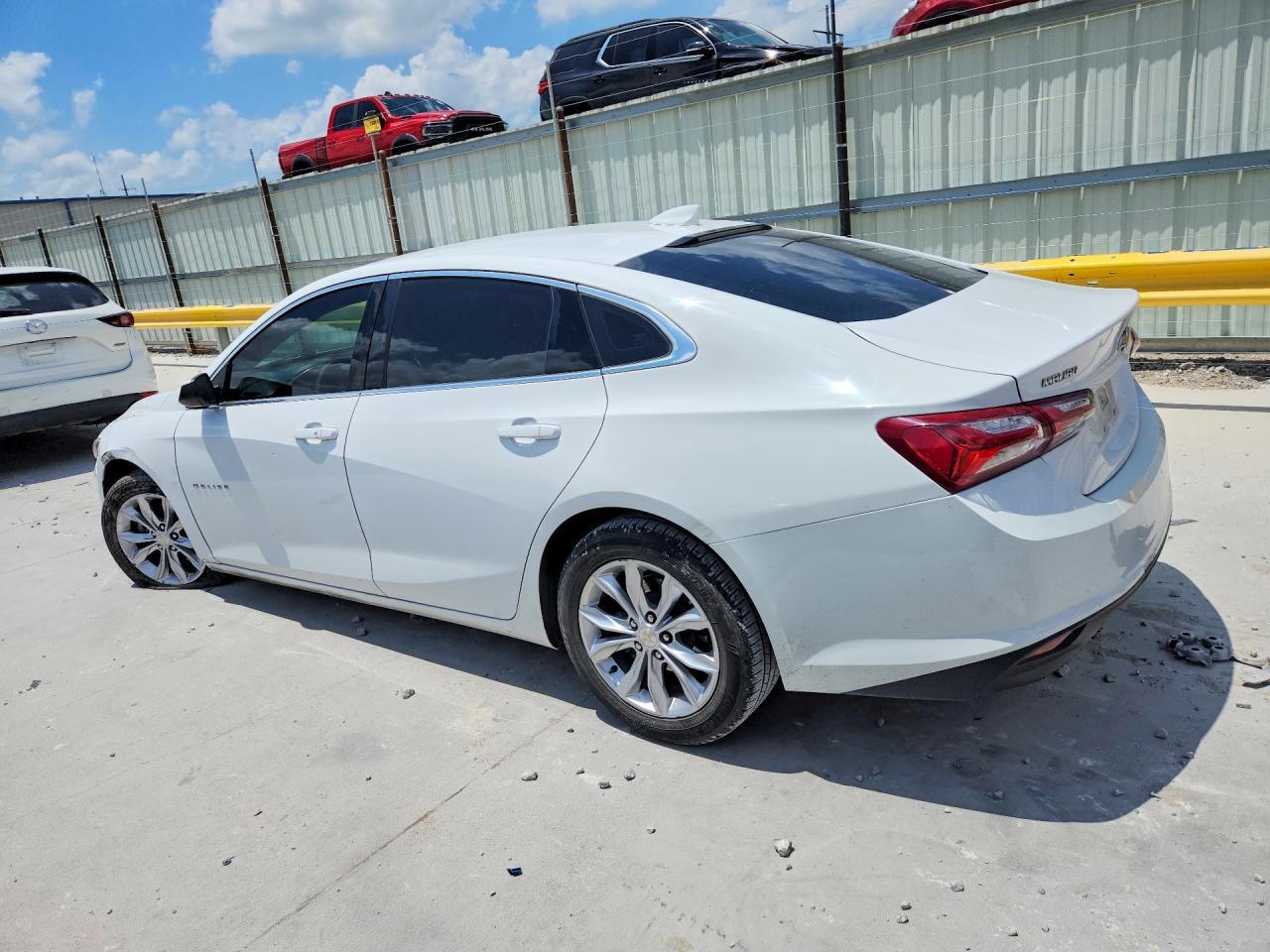 2021 Chevrolet Malibu Lt - Фото 2