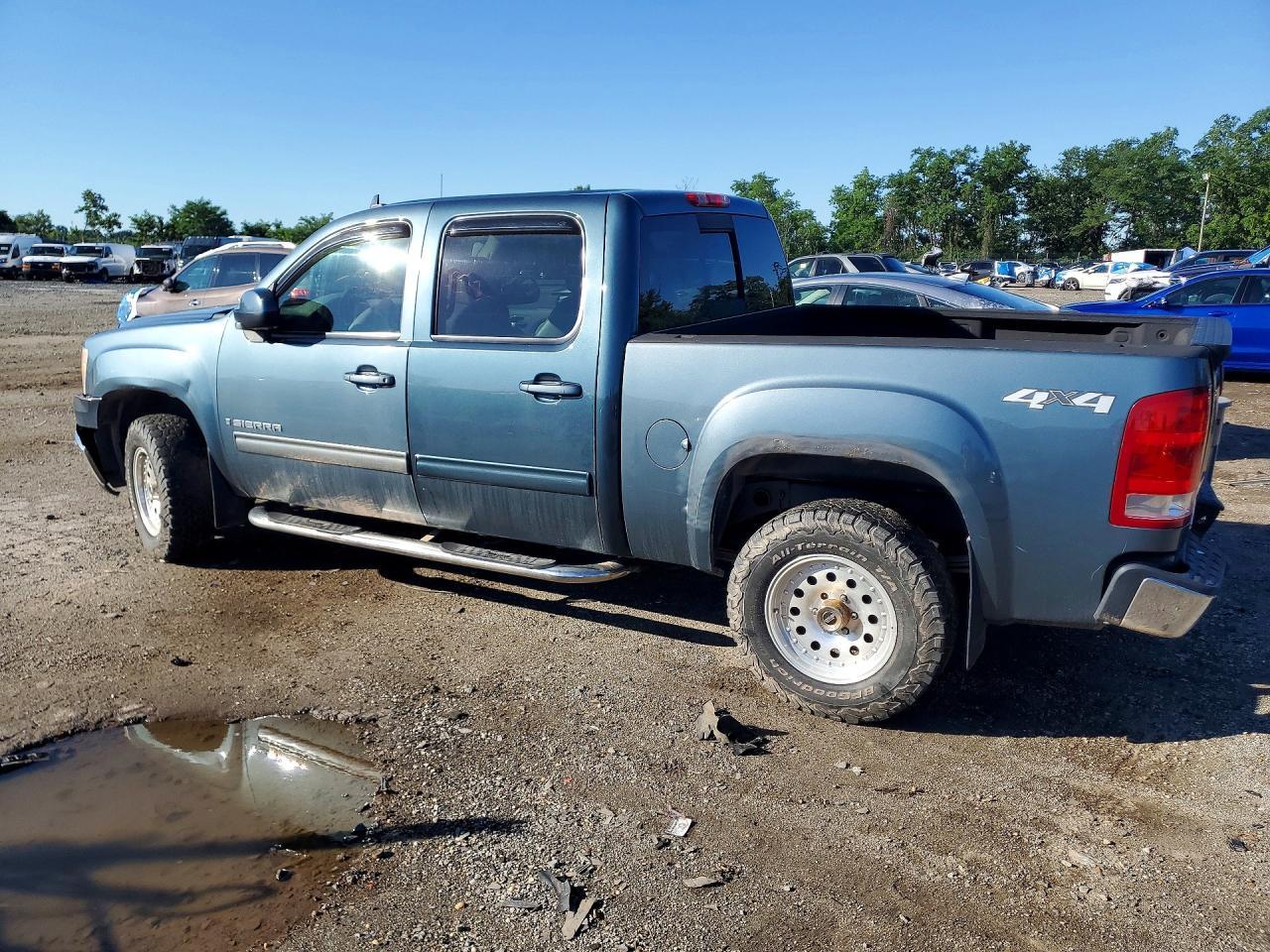 2008 GMC Sierra K1500 - Фото 2