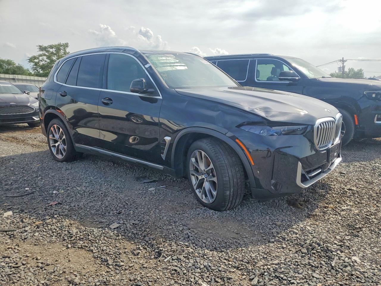 2025 BMW X5 xDrive40I - Image 4
