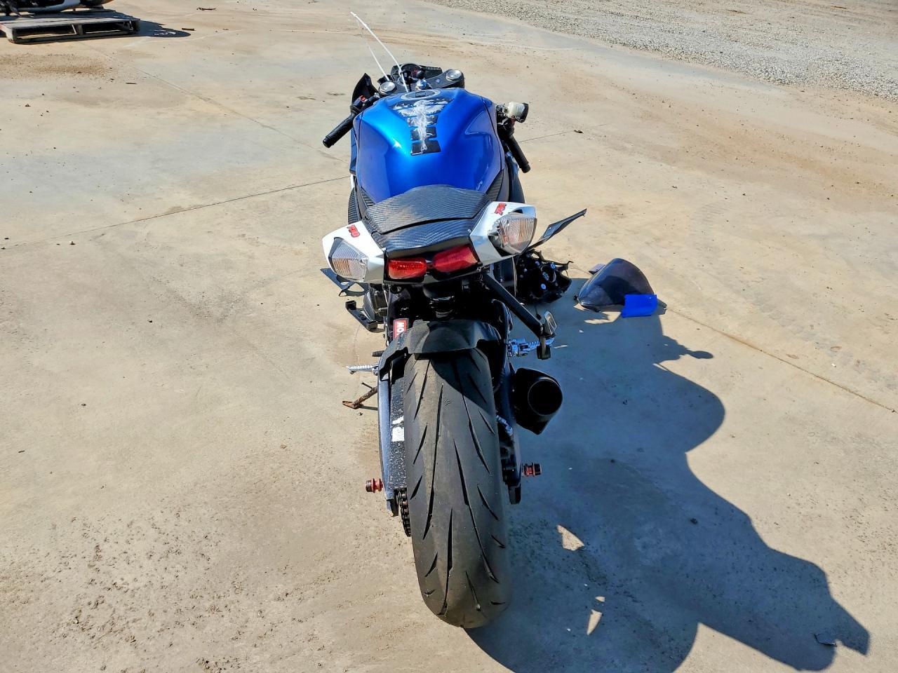 2011 Suzuki Gsx750 - Image 4
