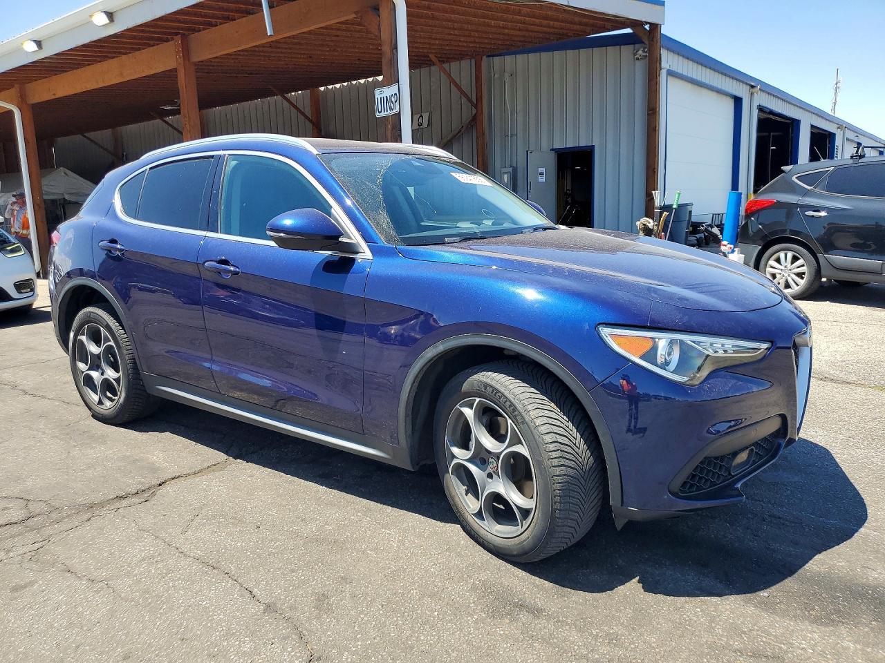 2018 Alfa Romeo Stelvio - Фото 4