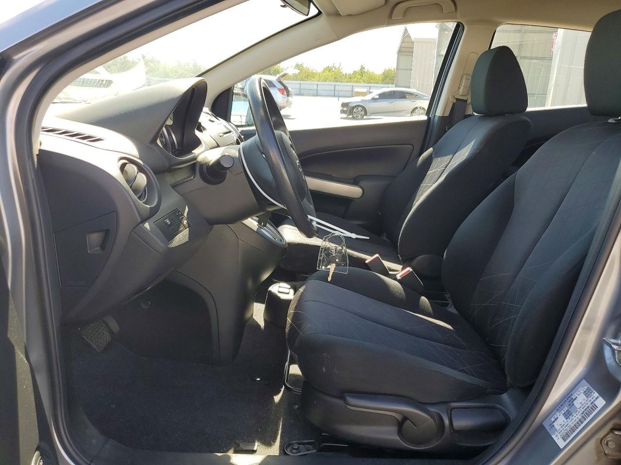 2014 Mazda Mazda2 Sport - Фото 7