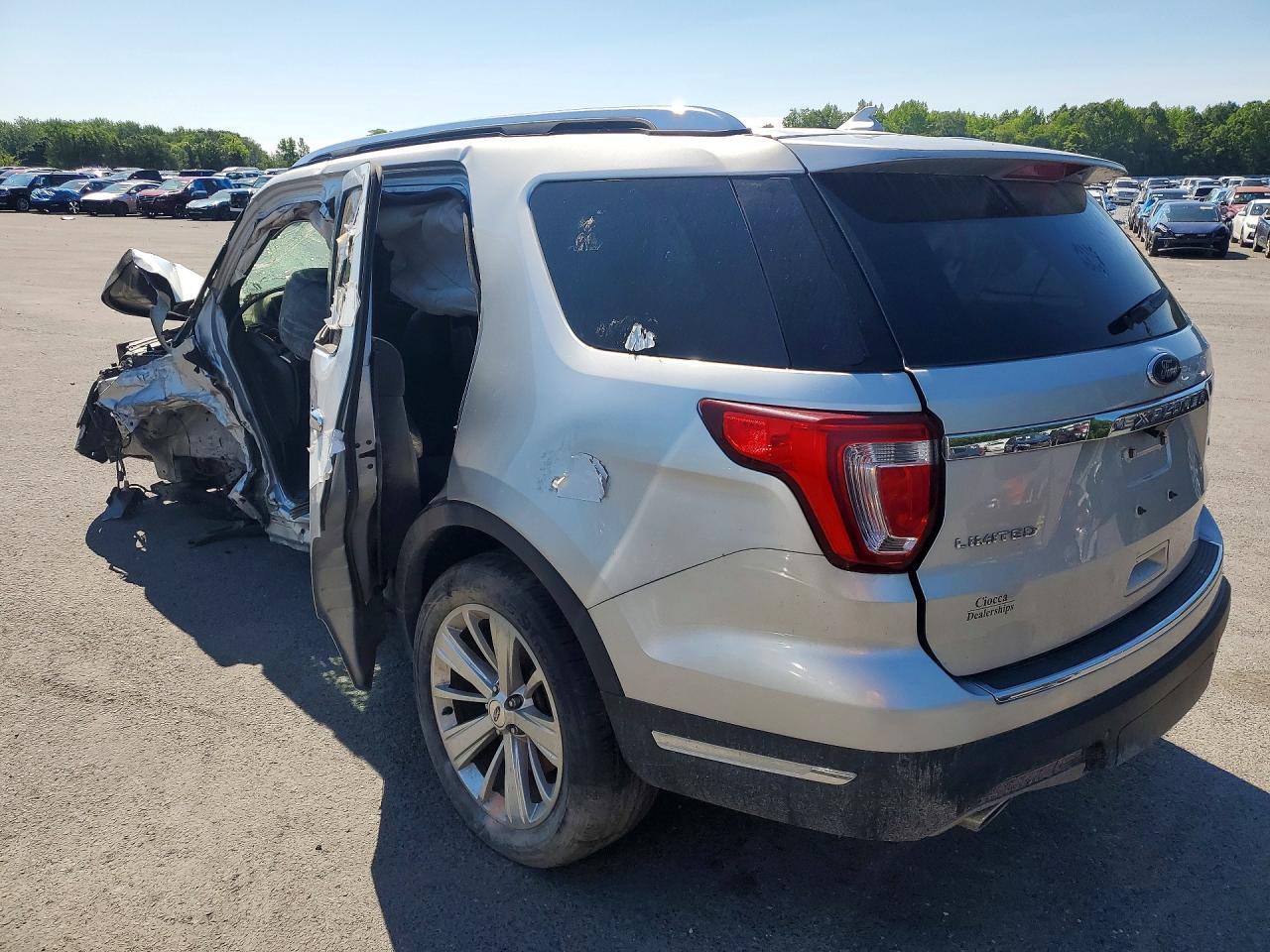 2019 Ford Explorer Limited - Image 2