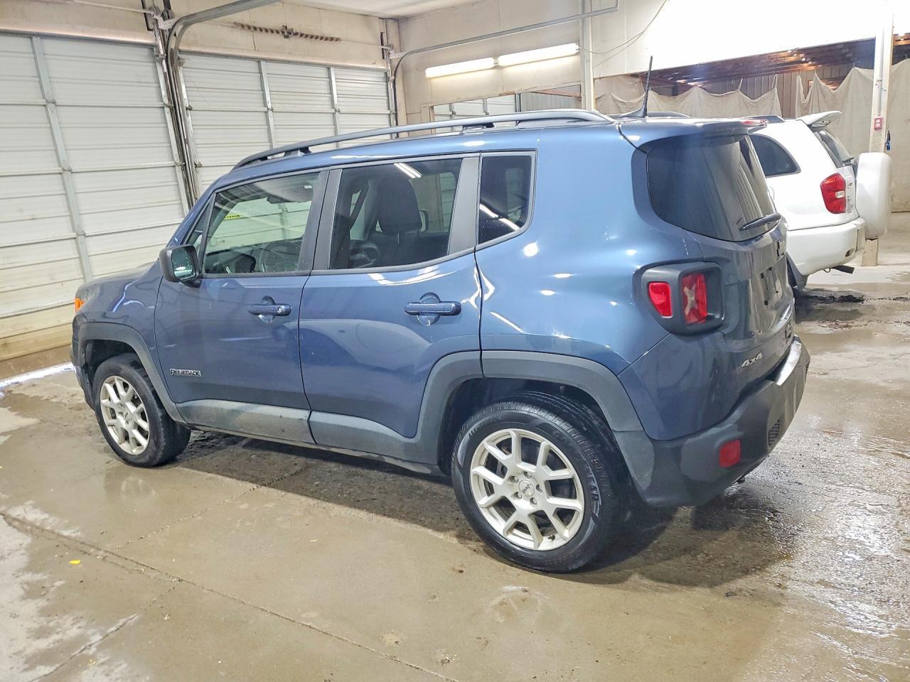 2022 Jeep Renegade Latitude - Фото 2