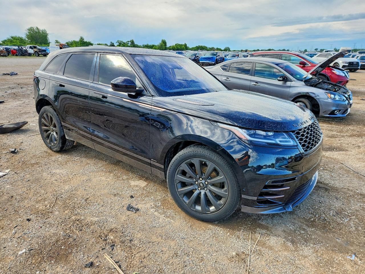 2018 Land Rover Range Rover Velar R-Dynamic Se - Image 4