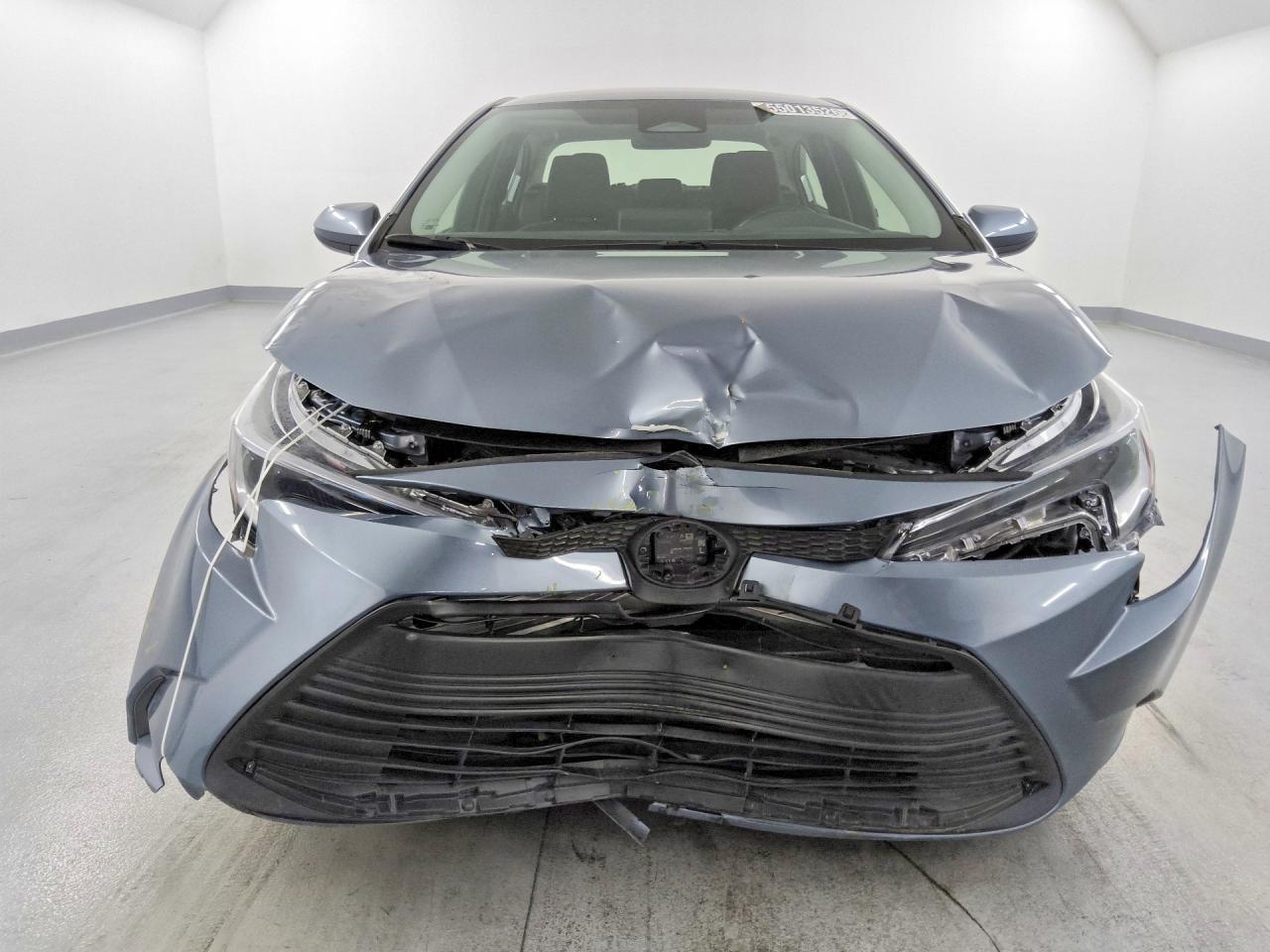 2024 Toyota Corolla Hybrid Le - Image 5