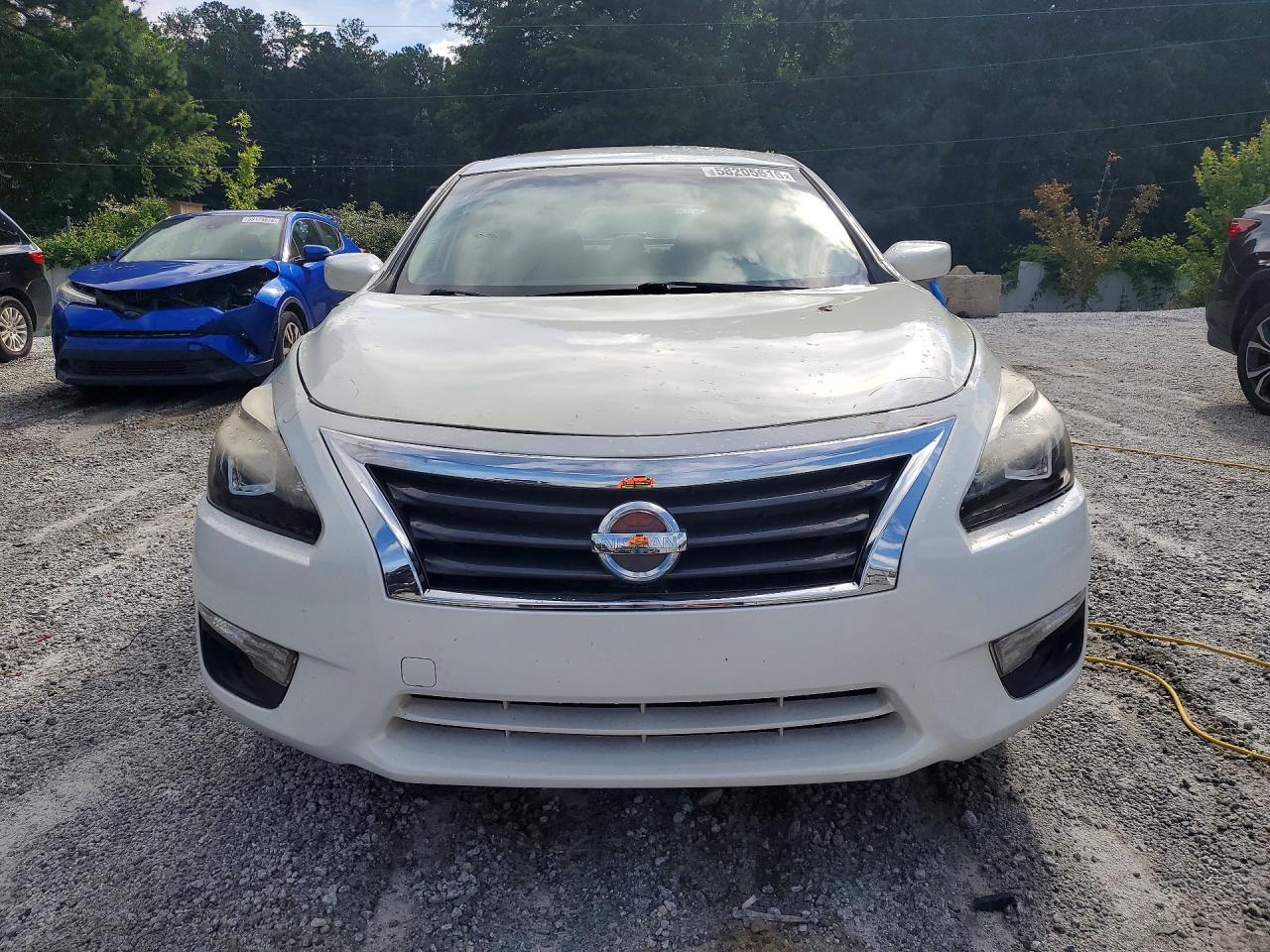 2014 Nissan Altima 2.5 S - Image 5