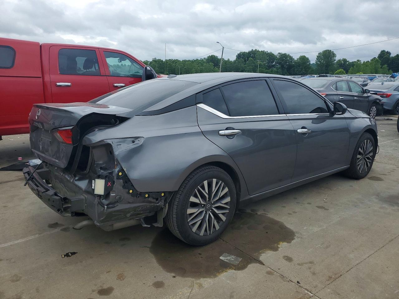 2025 Nissan Altima Sv - Image 3