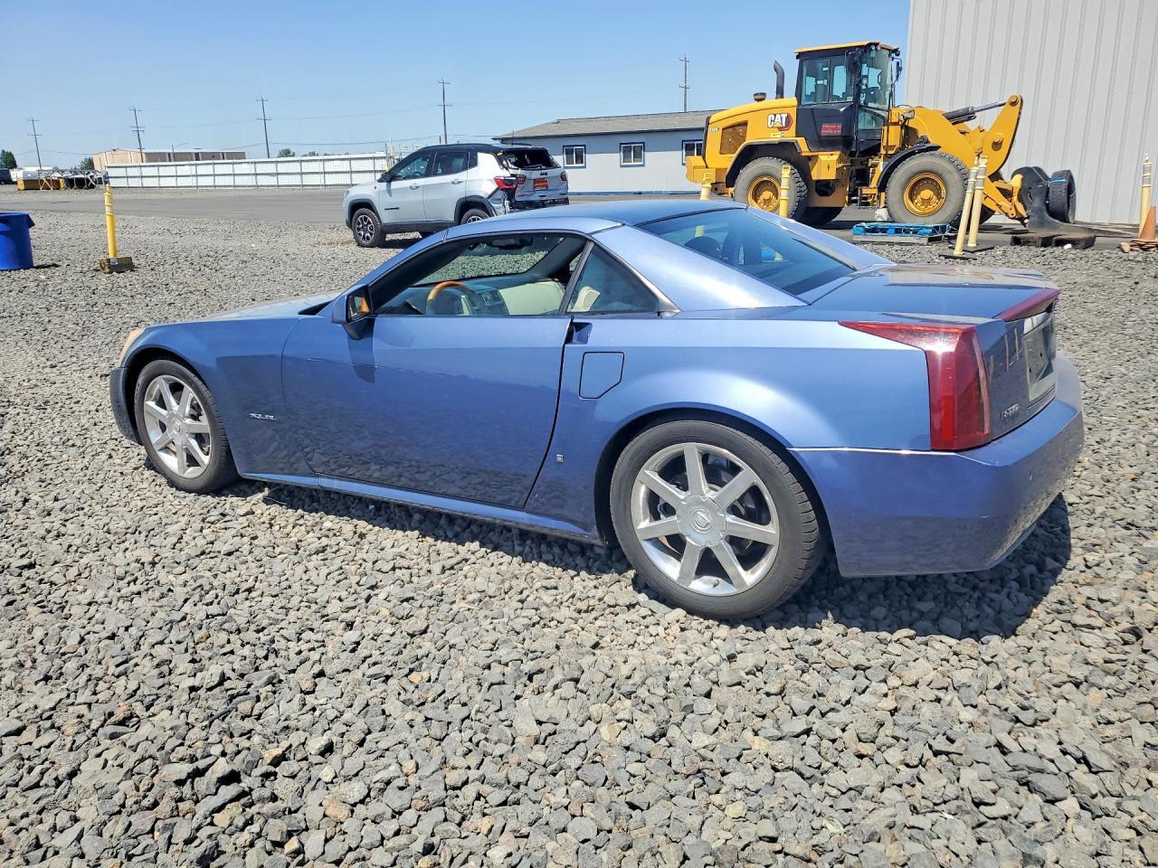 2006 Cadillac Xlr - Фото 2