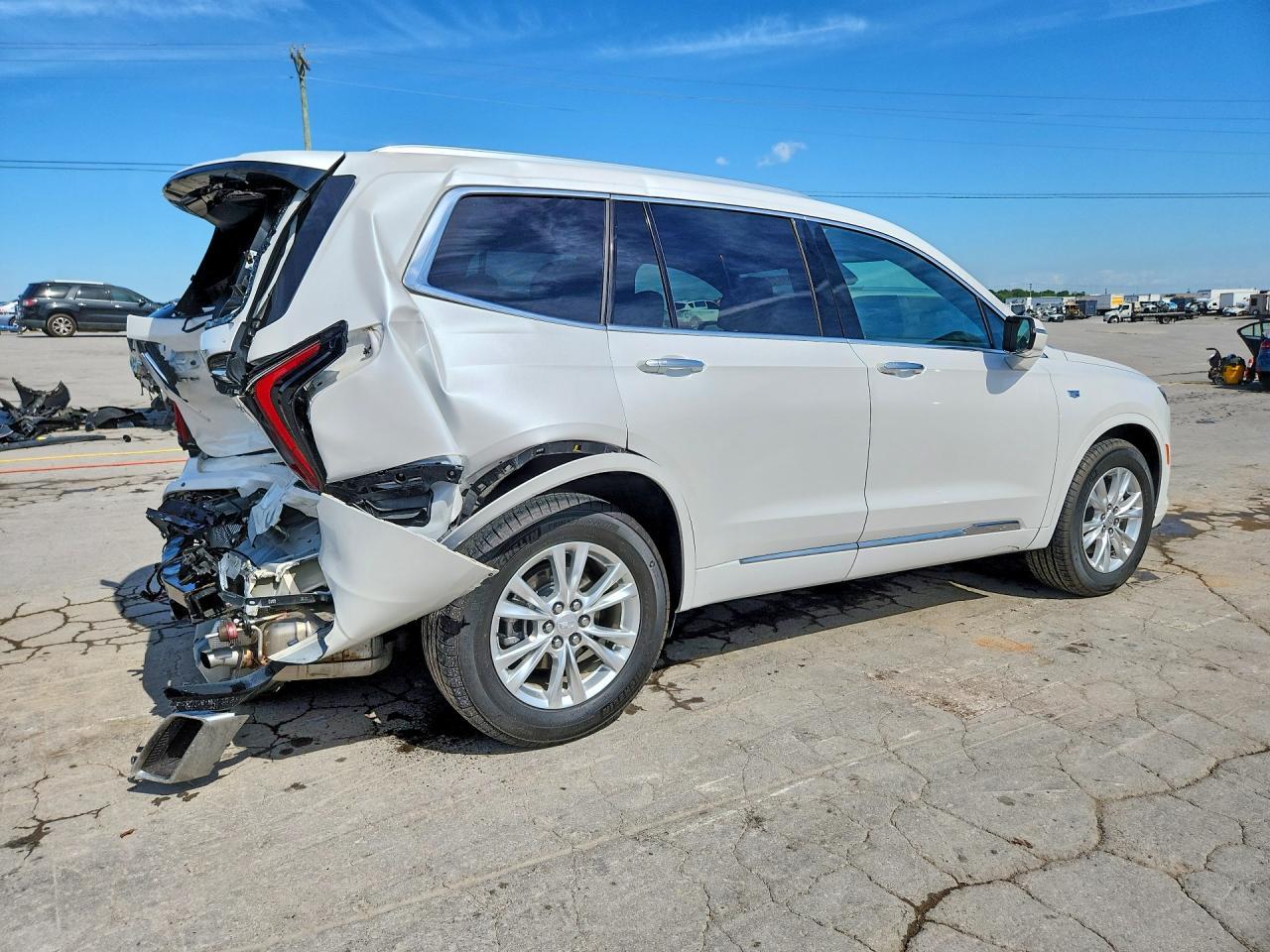 2023 Cadillac Xt6 Luxury - Фото 3