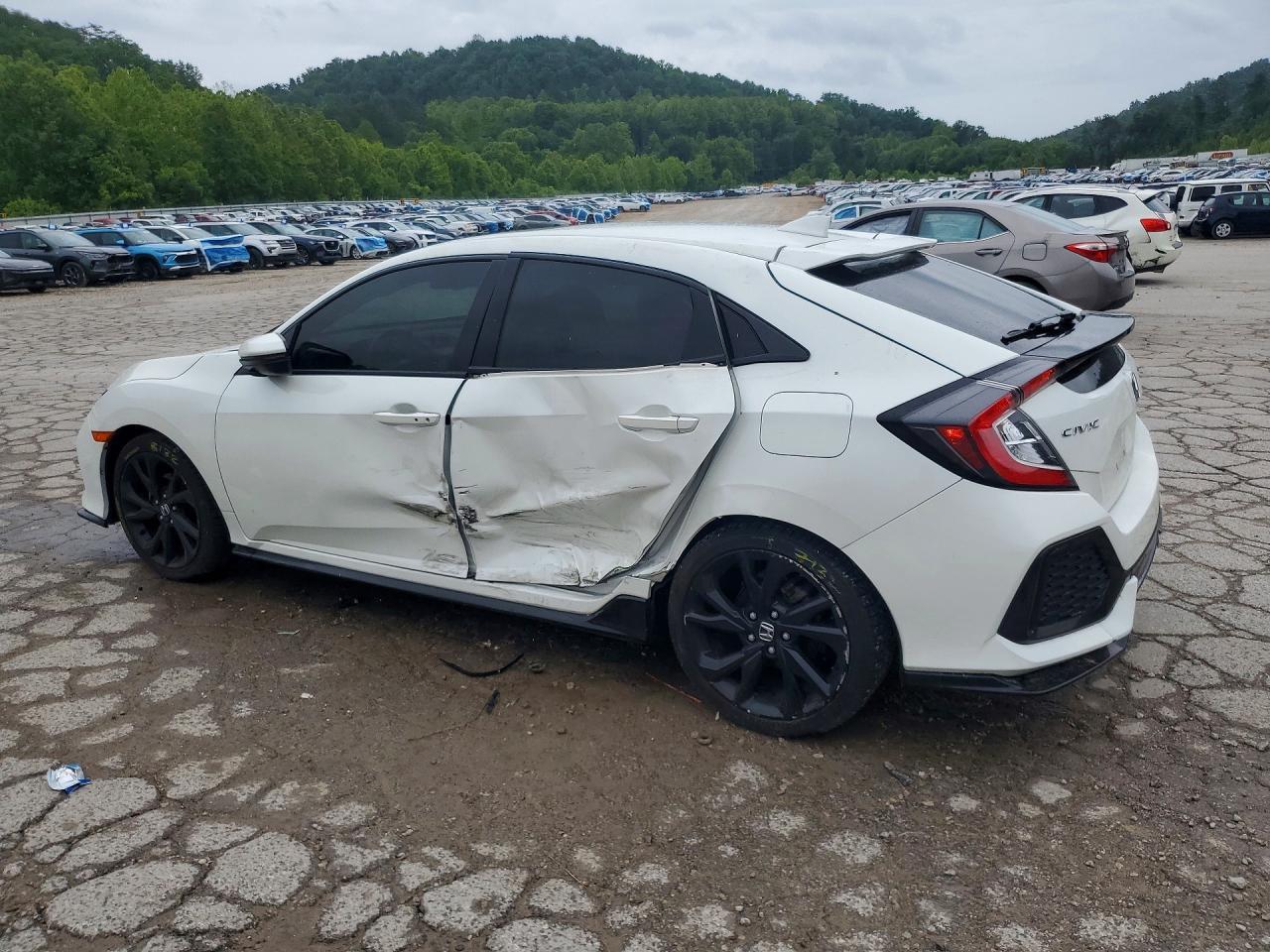 2018 Honda Civic Sport Touring - Фото 2