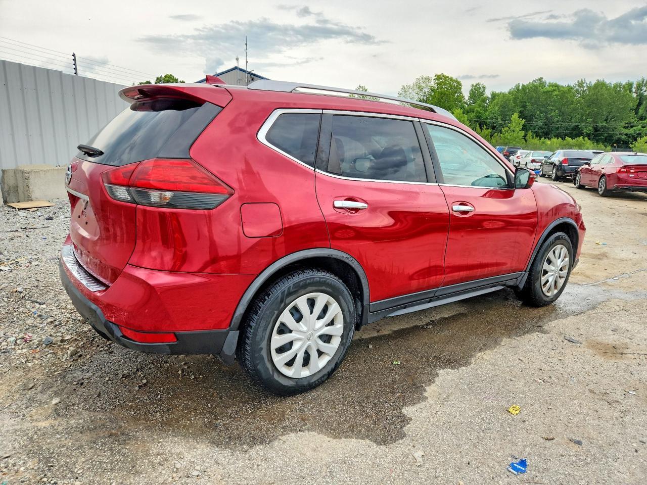 2017 Nissan Rogue S - Фото 3