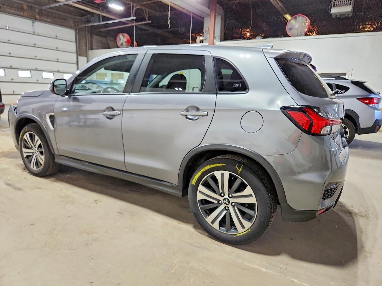 2021 Mitsubishi Outlander Sport Es - Image 2