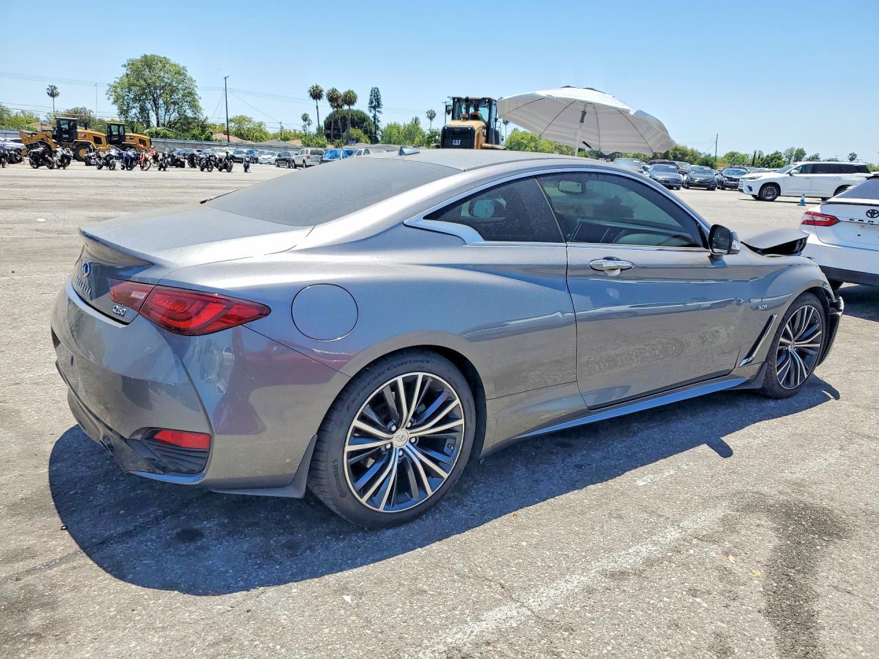 2020 Infiniti Q60 3.0T Luxe - Фото 3