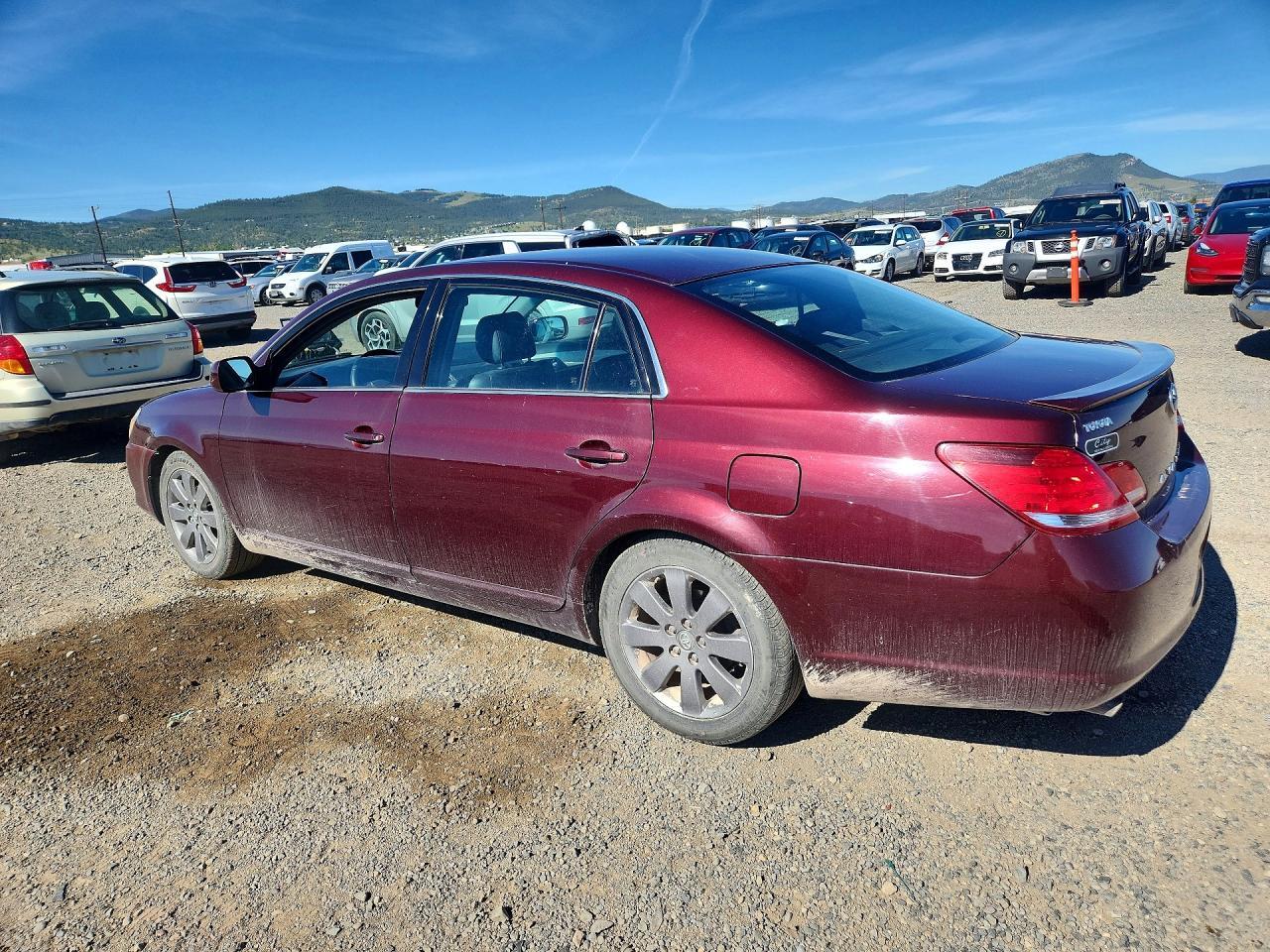 2007 Toyota Avalon Touring - Image 2