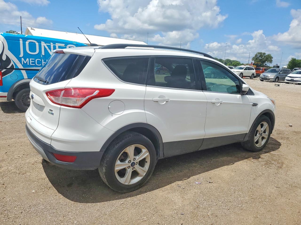 2015 Ford Escape Se - Image 3