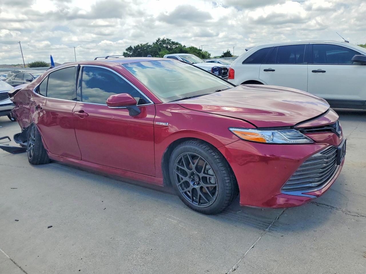 2018 Toyota Camry Hybrid Xle - Фото 4