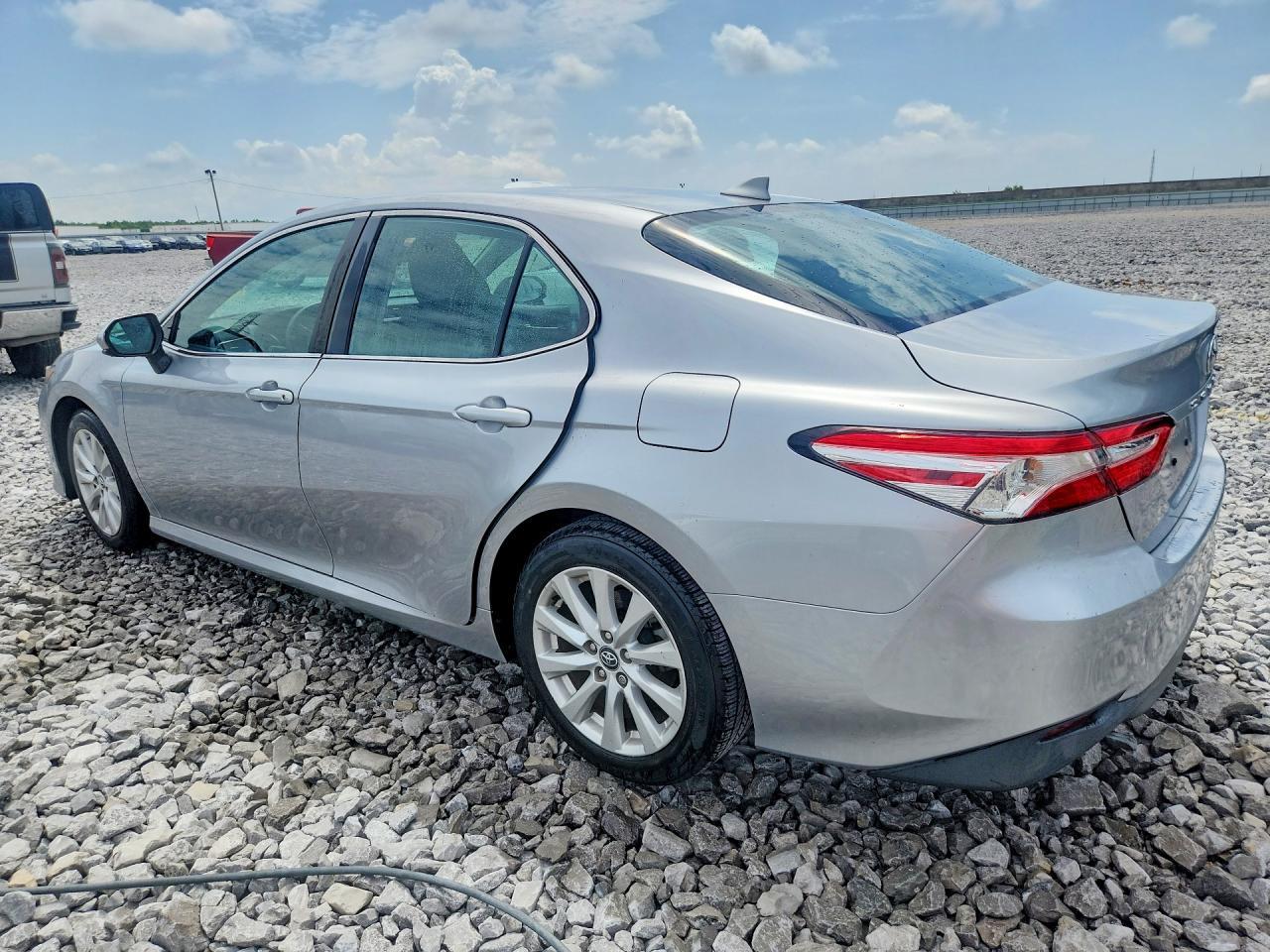 2020 Toyota Camry Le - Image 2