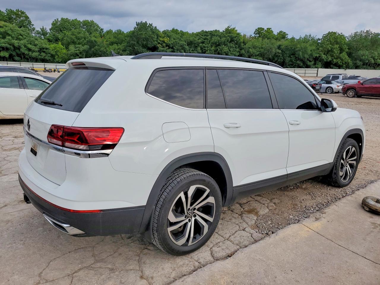 2021 Volkswagen Atlas Se - Фото 3