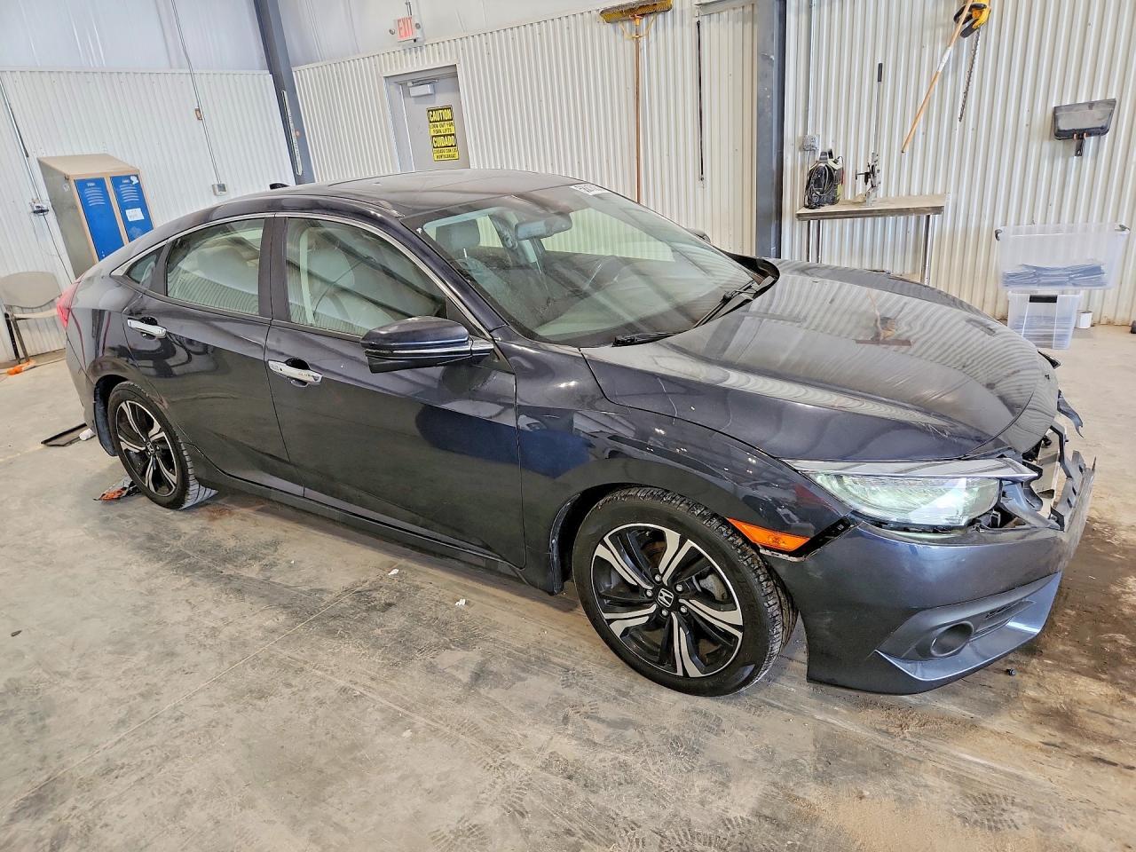2018 Honda Civic Touring - Фото 4