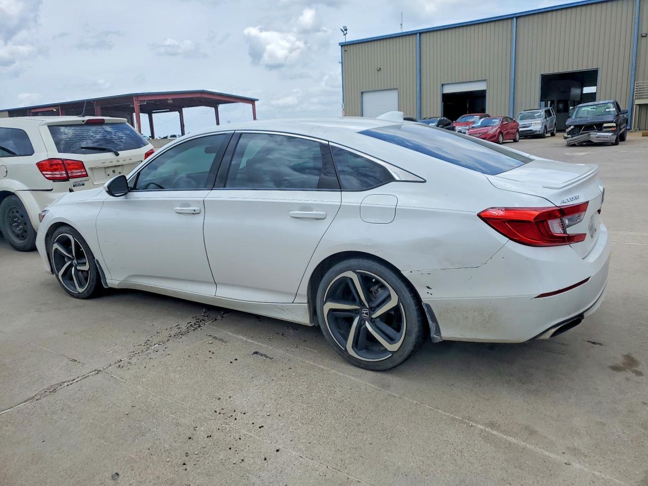 2019 Honda Accord Sport - Image 2