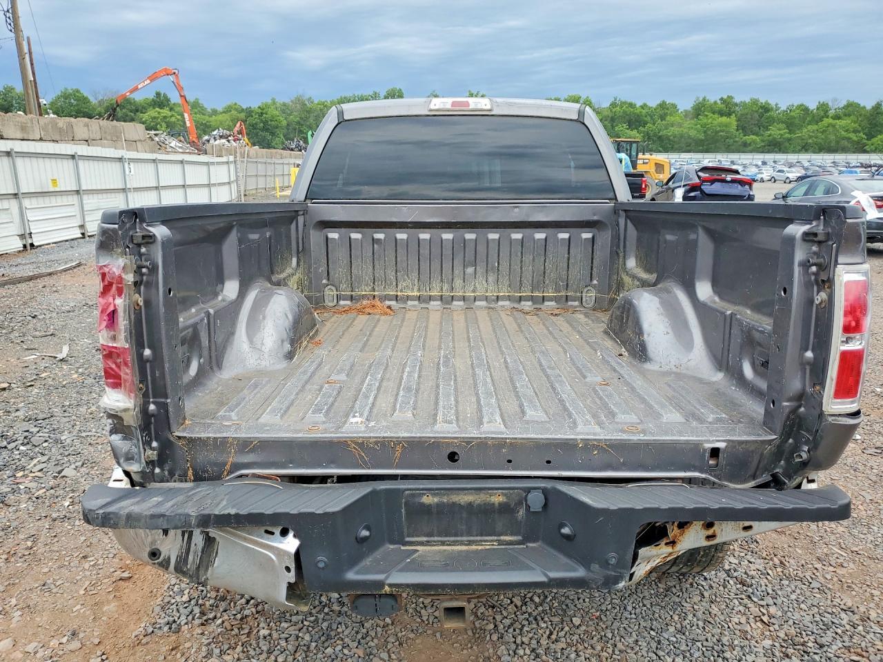 2013 Ford F150 Super Cab - Image 6