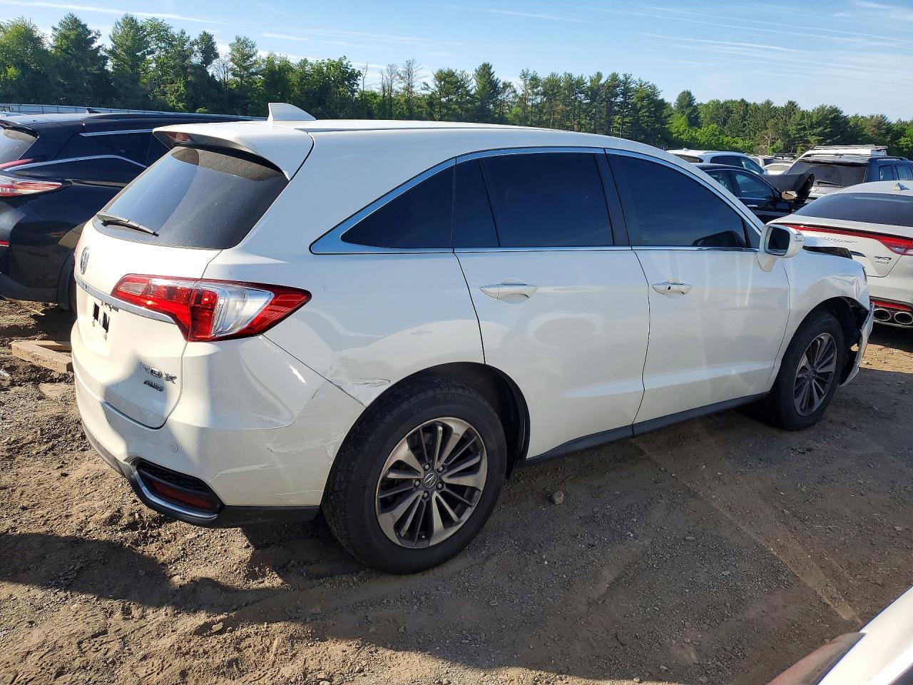 2017 Acura Rdx Advance - Image 3