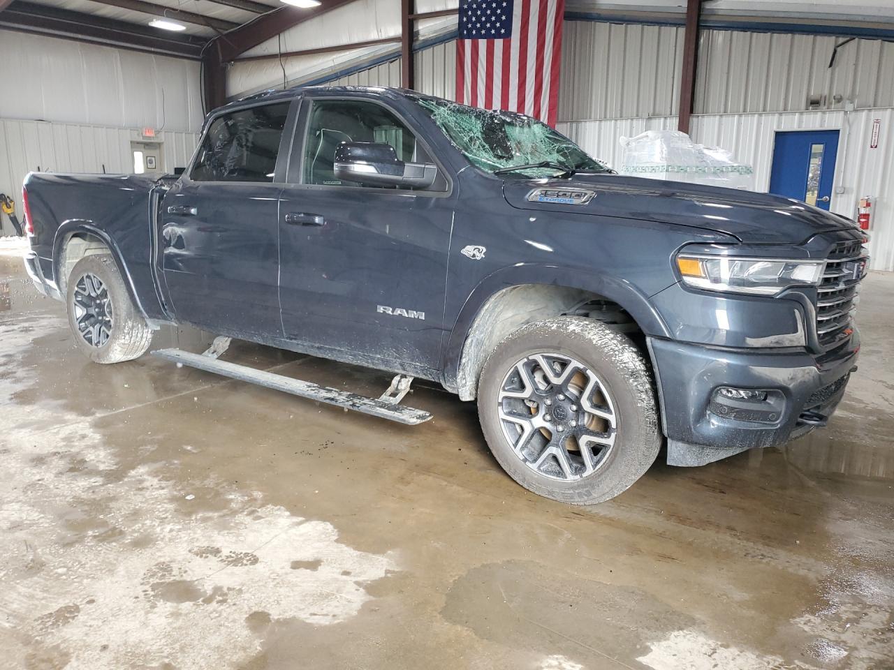 2026 Ram 1500 Laramie - Фото 4