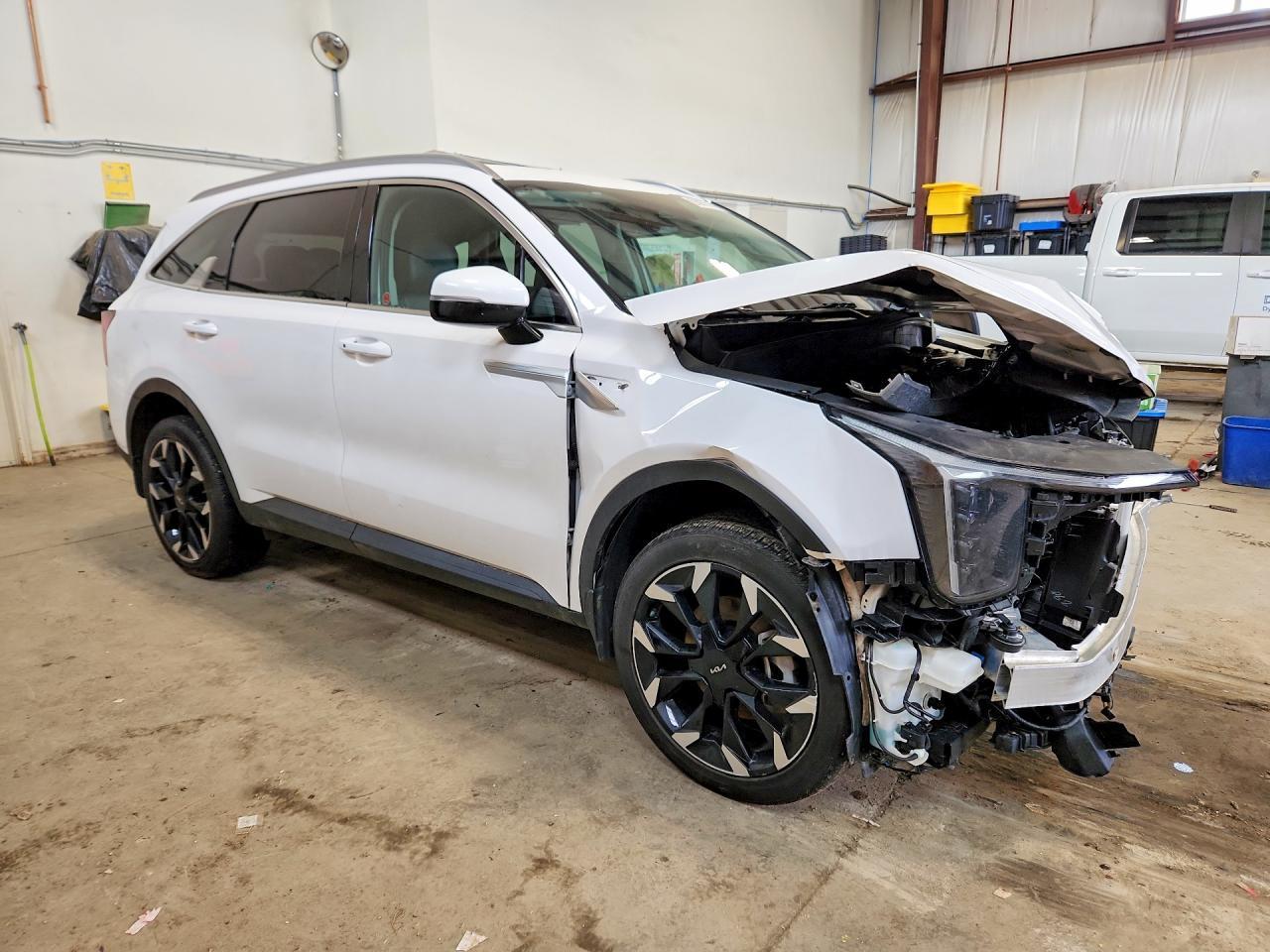2025 Kia Sorento Ex - Image 4