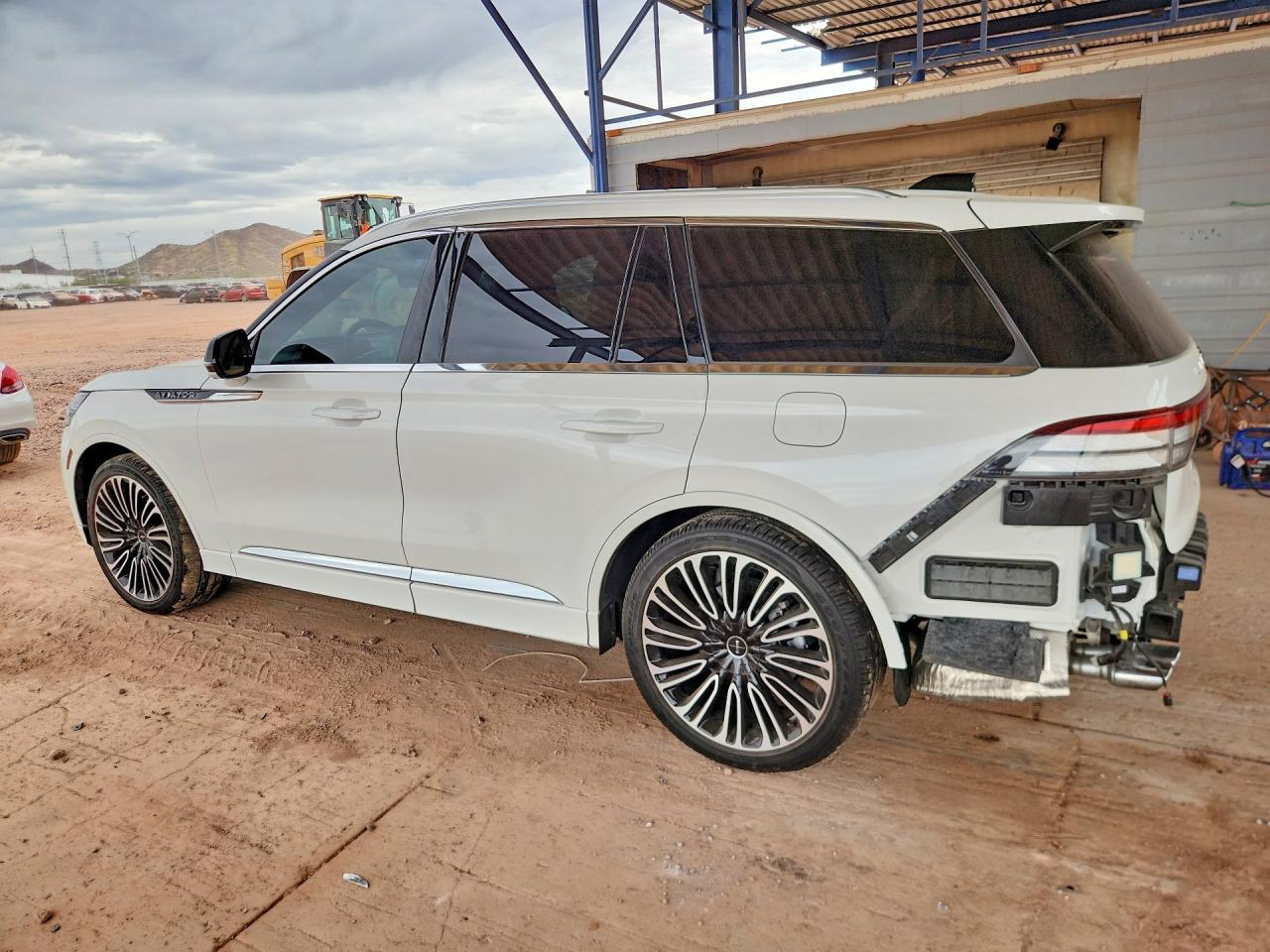 2025 Lincoln Aviator Black Label - Фото 2